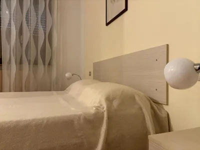 バスルーム共用ダブルルーム — Home Sweet Home Affittacamere - Lucca